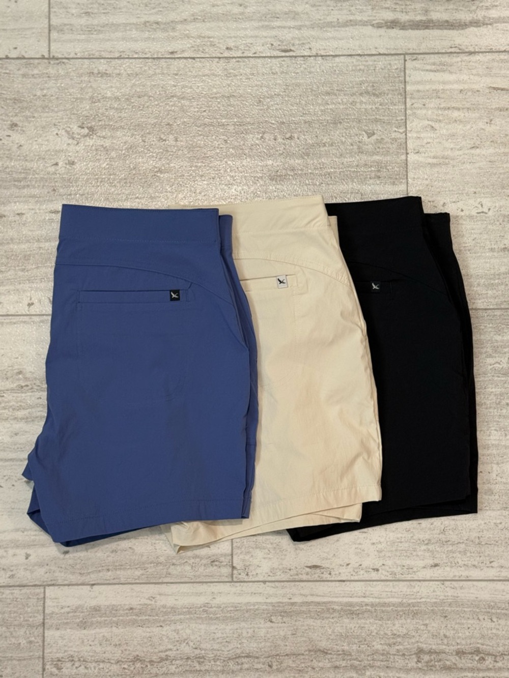 Eddie Bauer women’s hiking shorts bundle set size 10 blue tan black